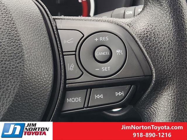Used 2025 Toyota RAV4 XLE w/ Convenience Package FWD image 31