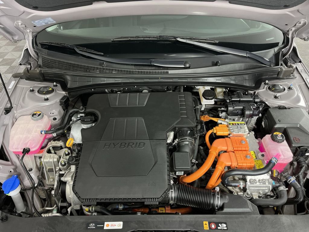 Used 2025 Hyundai Elantra Limited FWD image 26