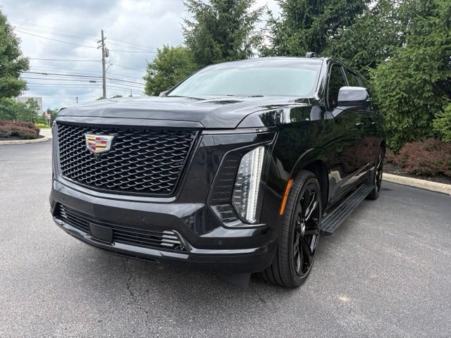 Certified 2025 Cadillac Escalade ESV Sport Platinum AWD/4WD video 1