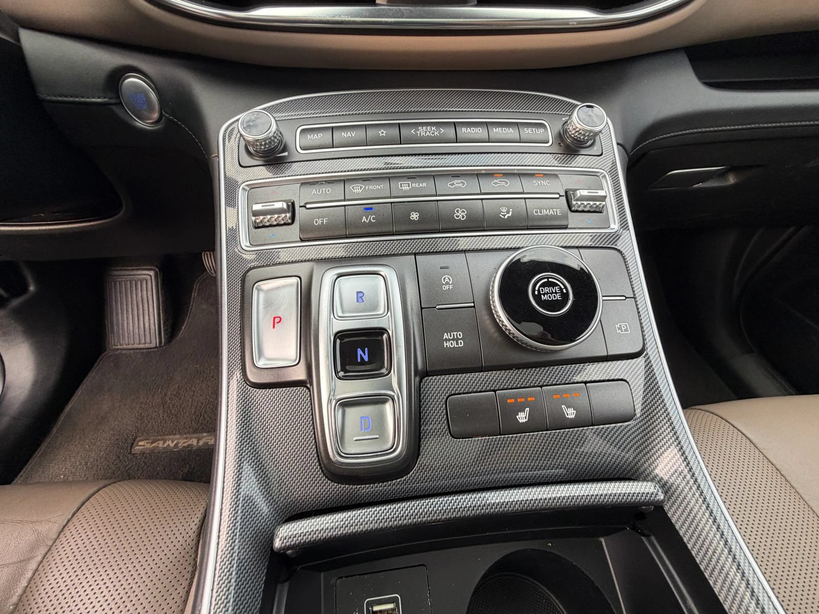 Used 2022 Hyundai Santa Fe SEL w/ Convenience + Premium Package FWD image 19
