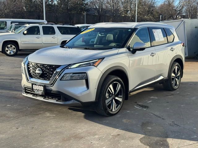 Used 2023 Nissan Rogue SL w/ SL Premium Package image 3