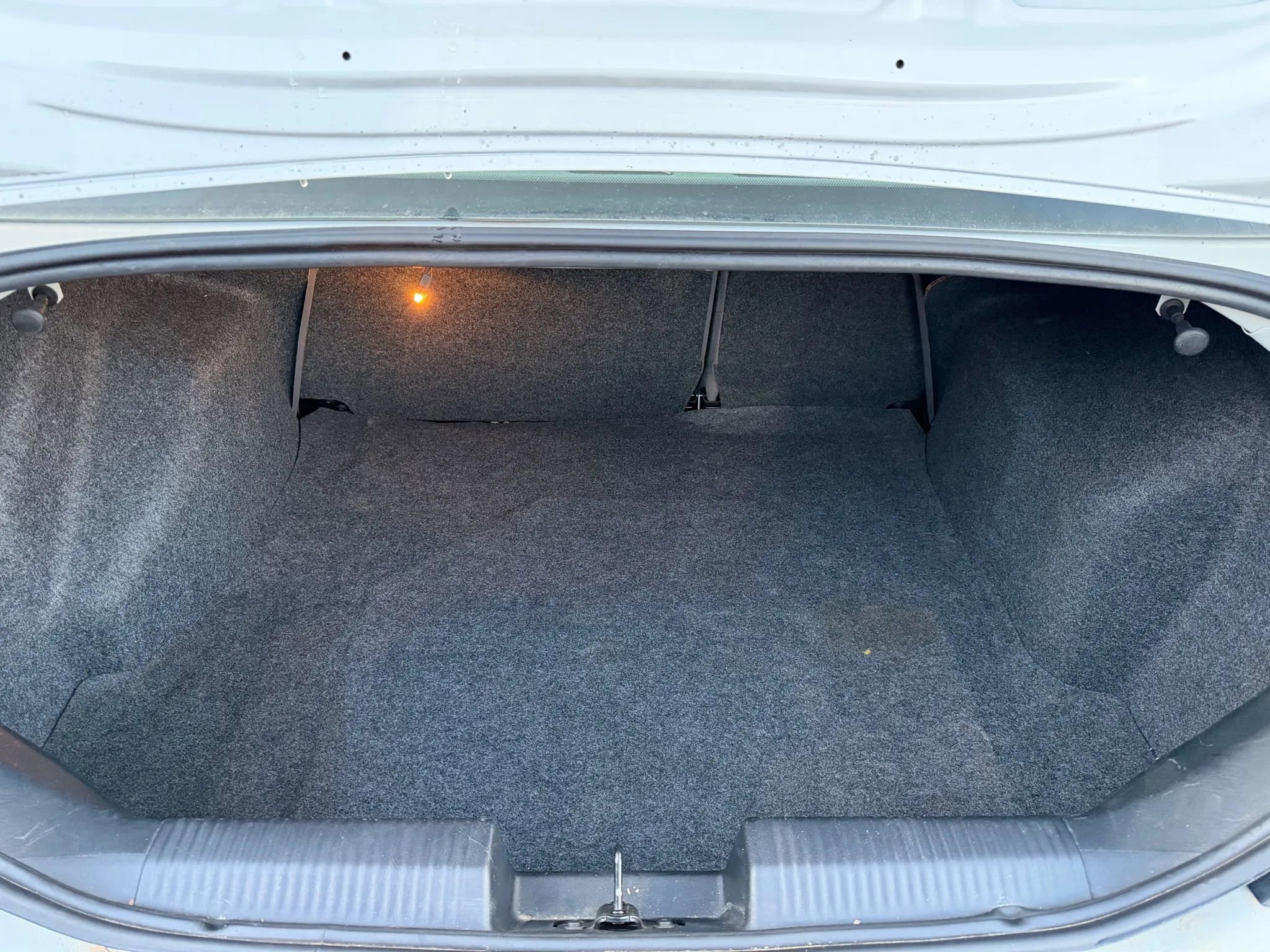 Used 2004 Ford Focus LX image 31