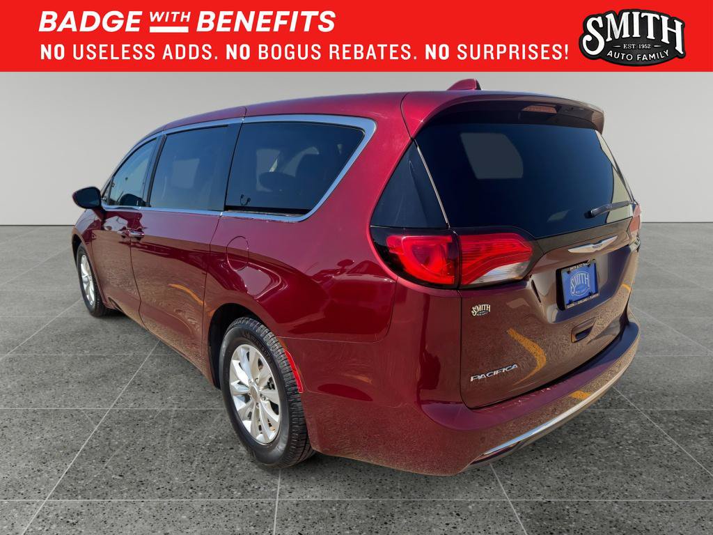 Used 2018 Chrysler Pacifica Touring Plus FWD image 6