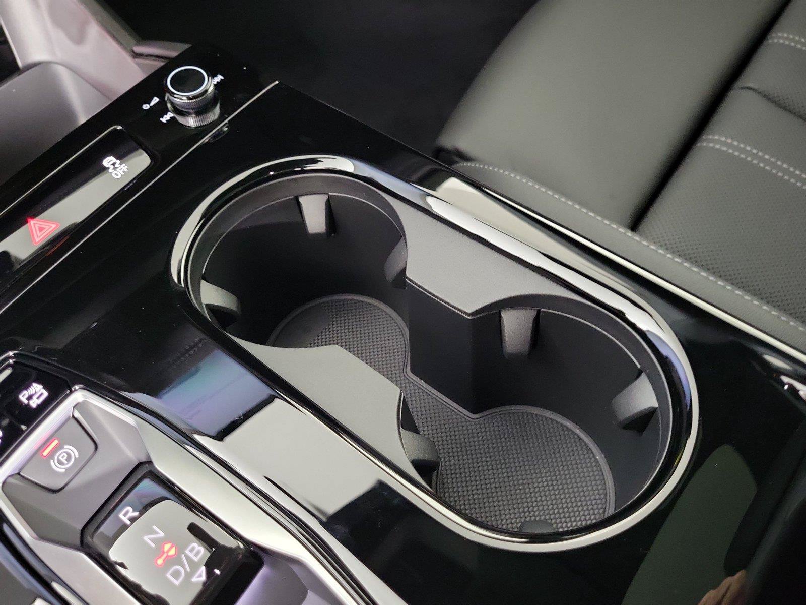New 2027 Audi A6 e-tron Premium Plus AWD/4WD image 32