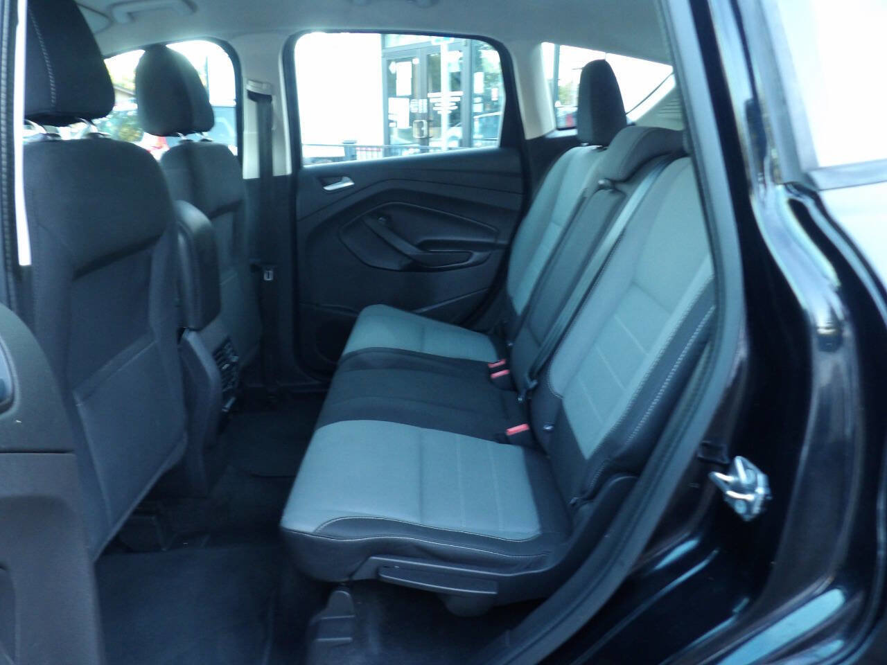 Used 2016 Ford C-MAX SE w/ Interior Protection Package FWD image 7