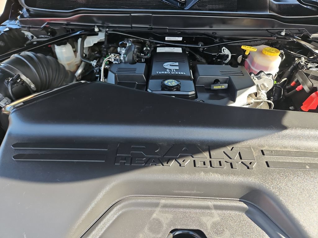 Used 2023 RAM 3500 Laramie AWD/4WD image 21