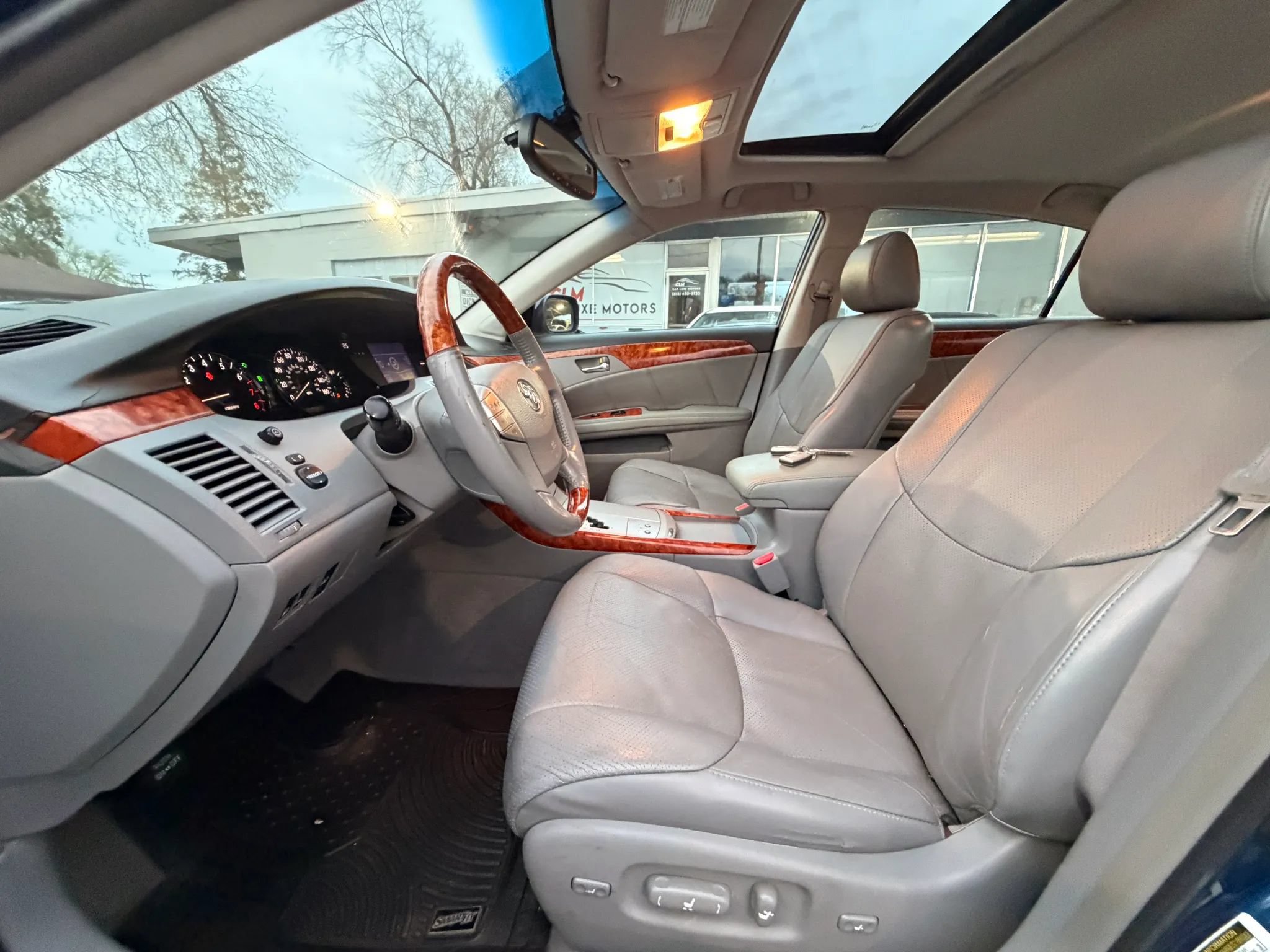 Used 2007 Toyota Avalon Limited FWD image 8