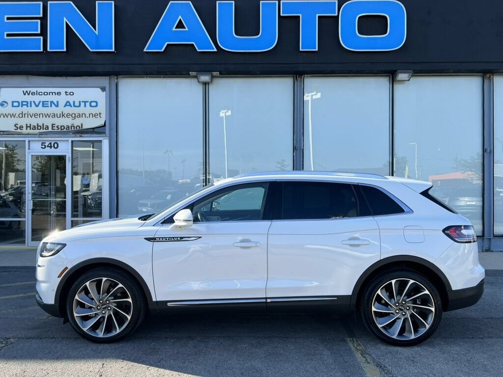 Used 2023 Lincoln Nautilus Reserve w/ Equipment Group 202A AWD/4WD image 31