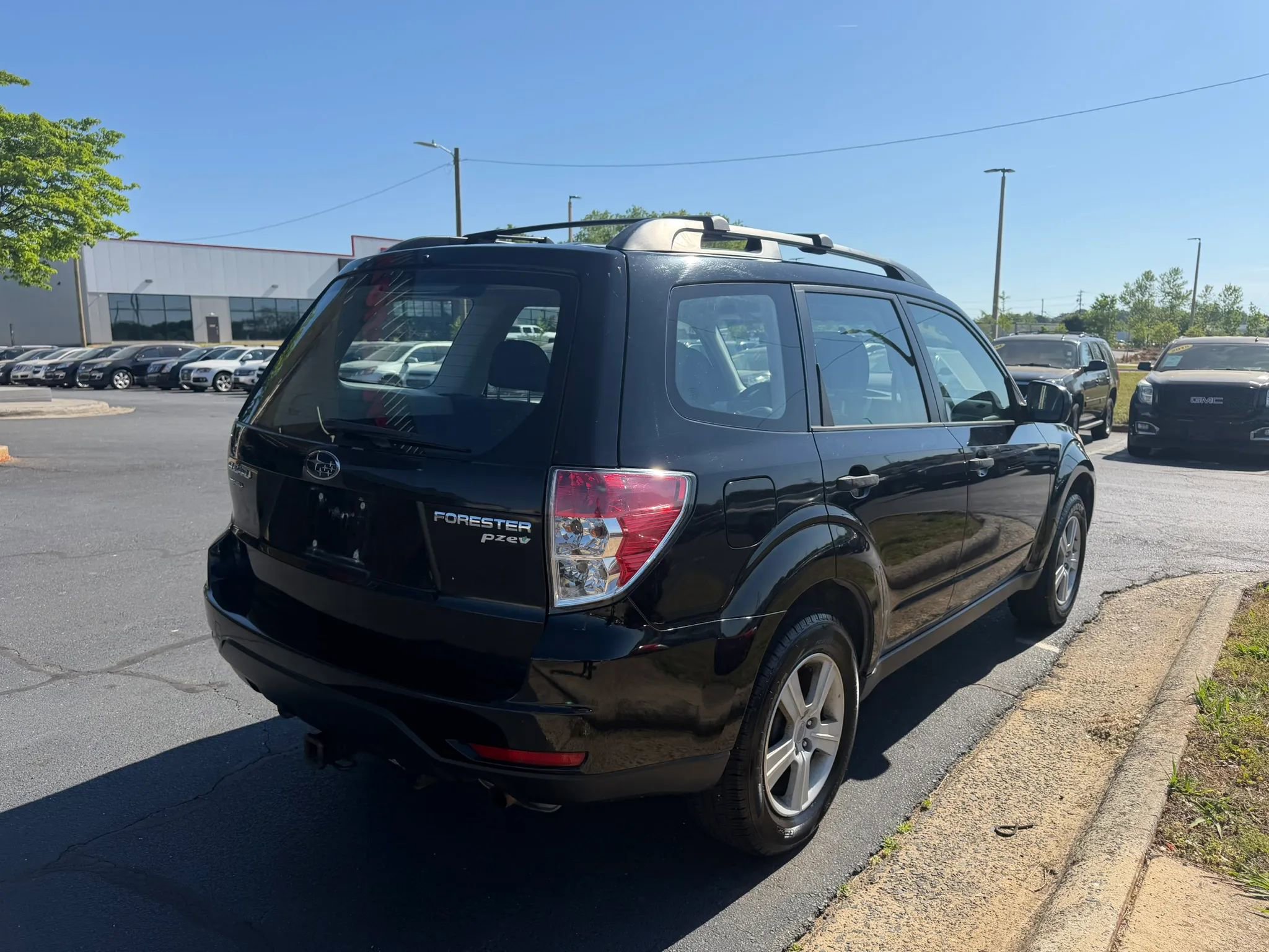 Used 2010 Subaru Forester 2.5X AWD/4WD image 7