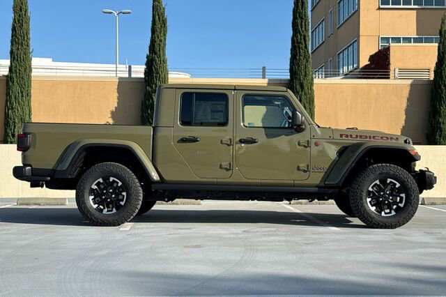 New 2026 Jeep Gladiator Rubicon image 3