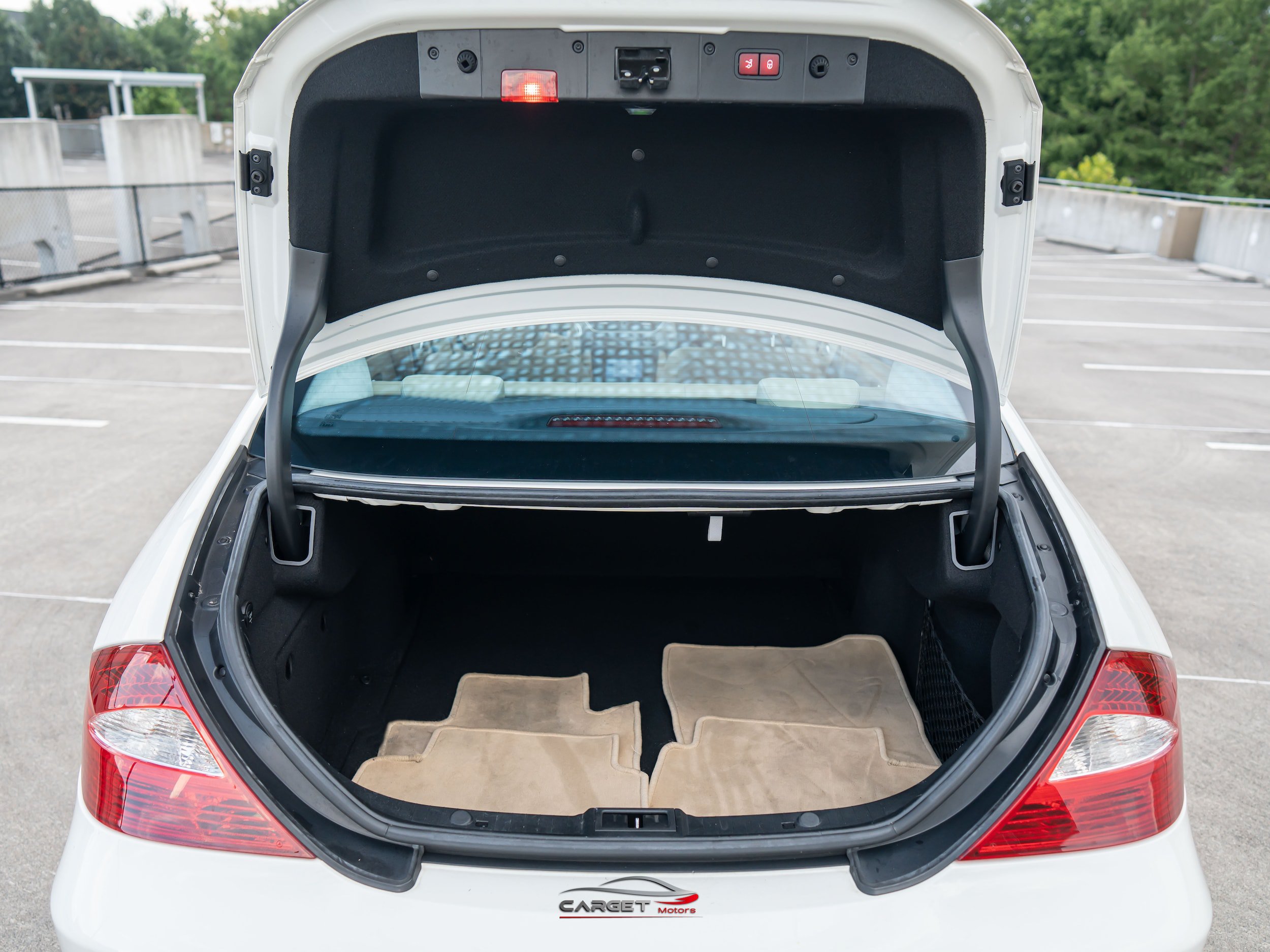 Used 2008 Mercedes-Benz CLS 63 AMG image 46