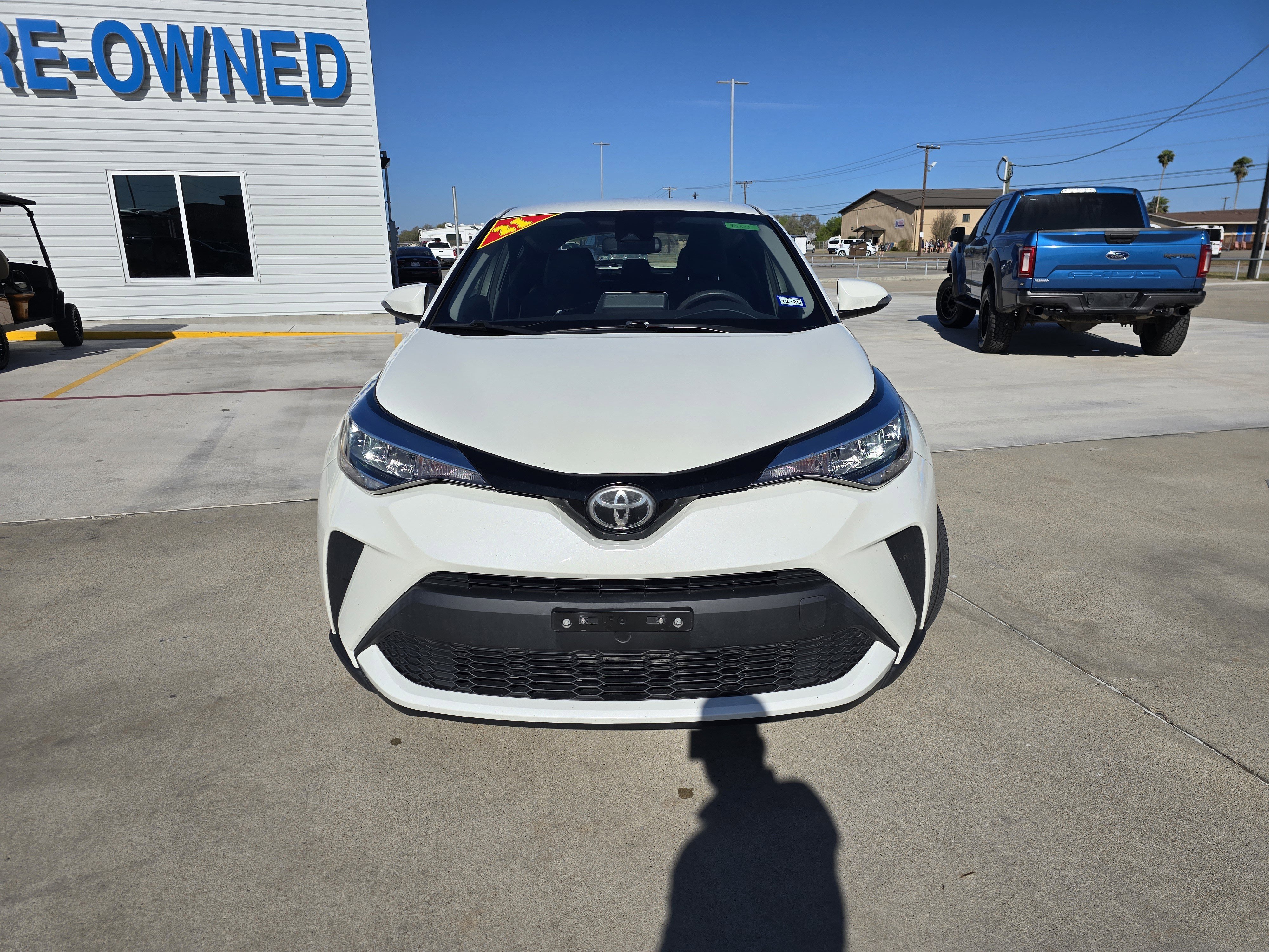 Used 2021 Toyota C-HR LE image 8