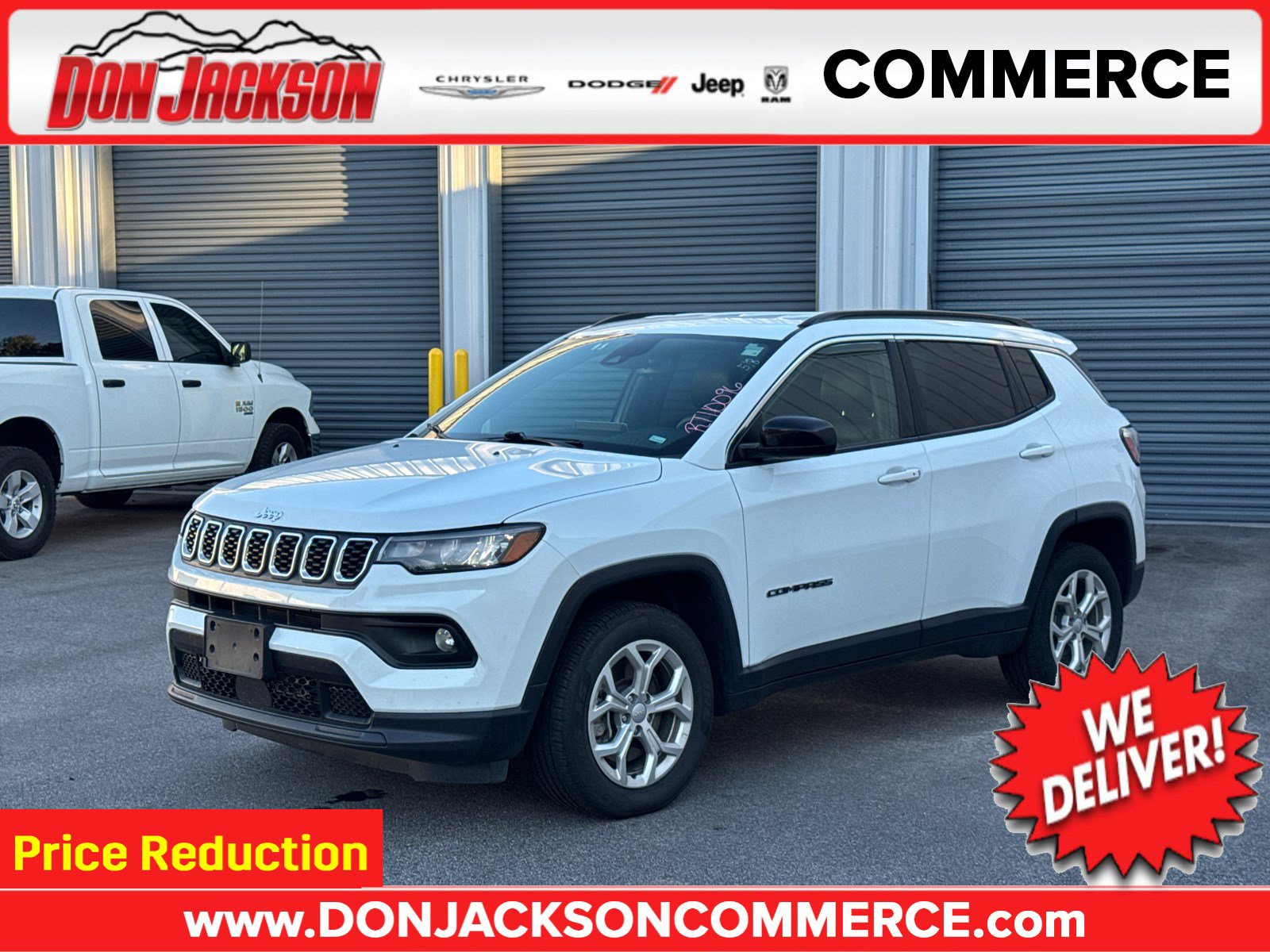 Used 2024 Jeep Compass Latitude AWD/4WD image 1