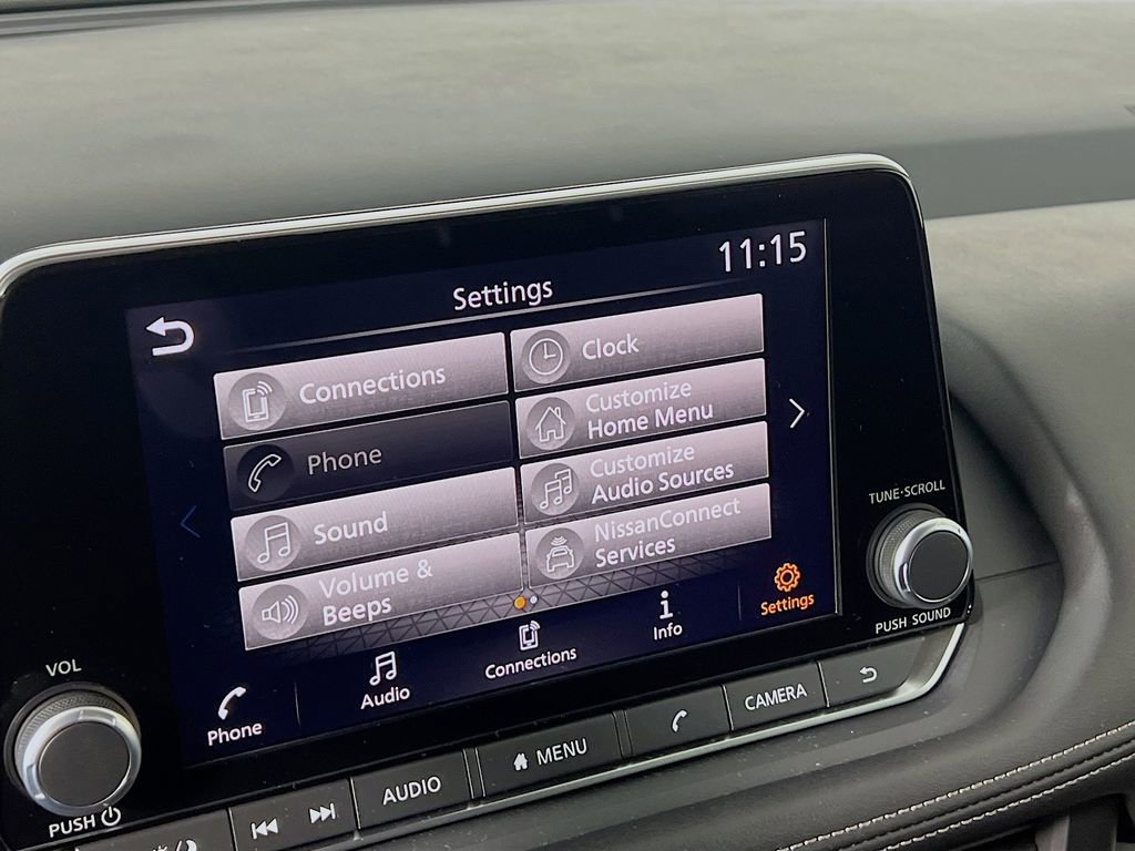 Used 2024 Nissan Rogue SV image 14