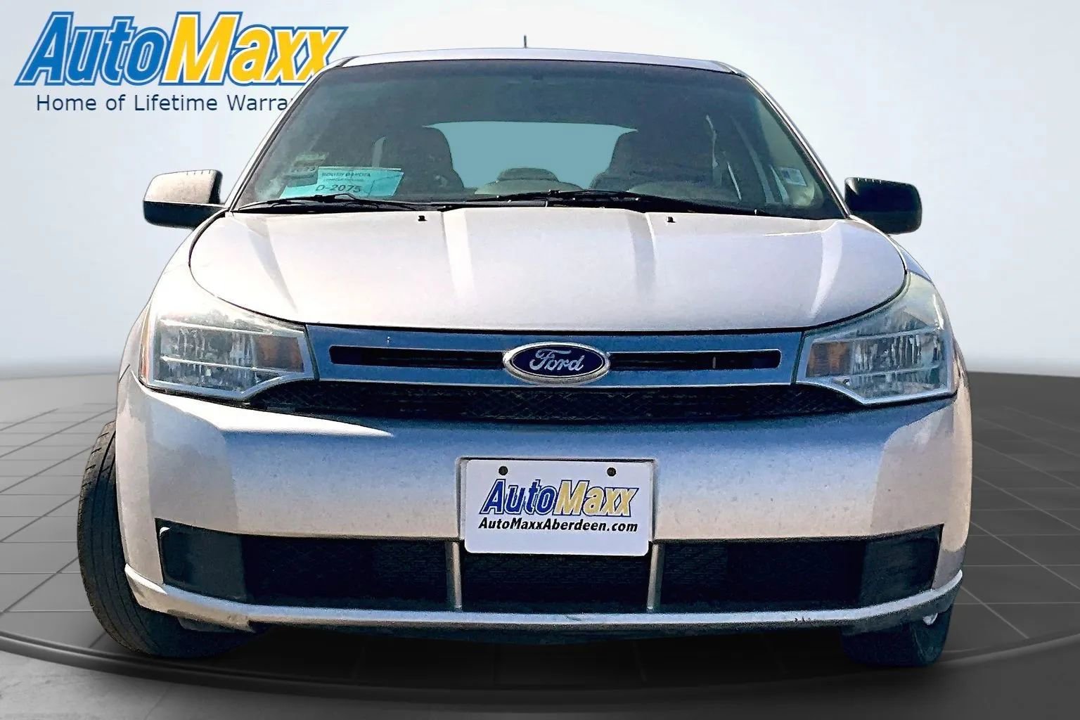 Used 2010 Ford Focus SE FWD image 3