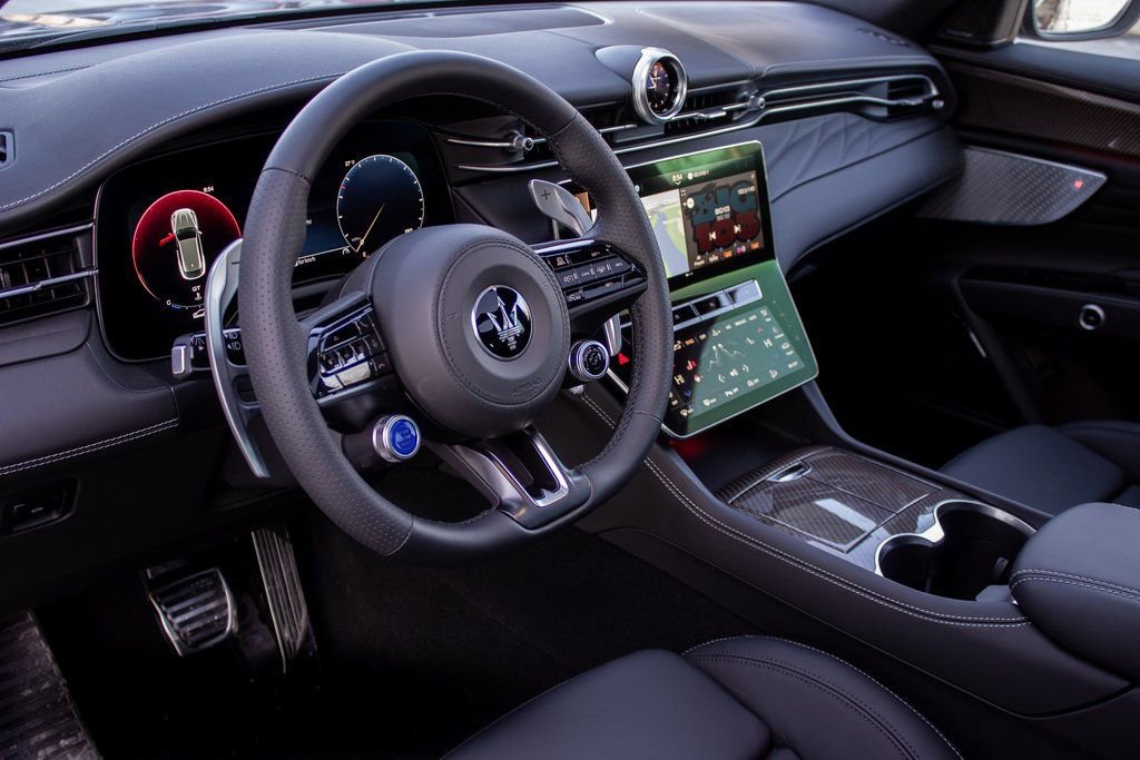 New 2026 Maserati Grecale Modena image 11