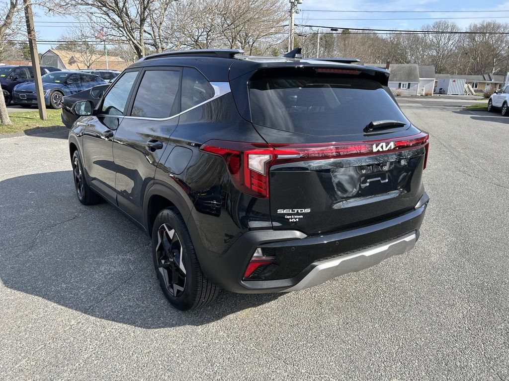Used 2025 Kia Seltos EX w/ EX Sunroof Package AWD/4WD image 5