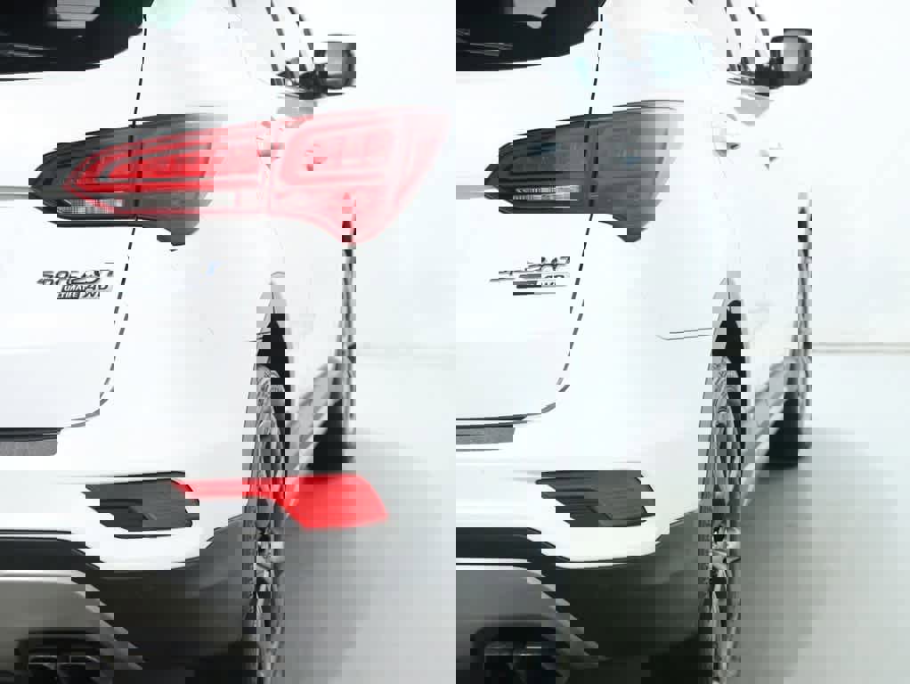 Used 2017 Hyundai Santa Fe Sport w/ Cargo Package image 50