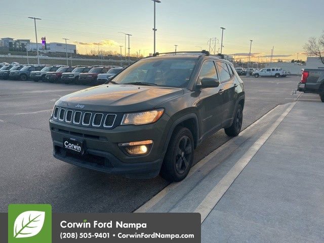 Used 2018 Jeep Compass Latitude AWD/4WD image 4
