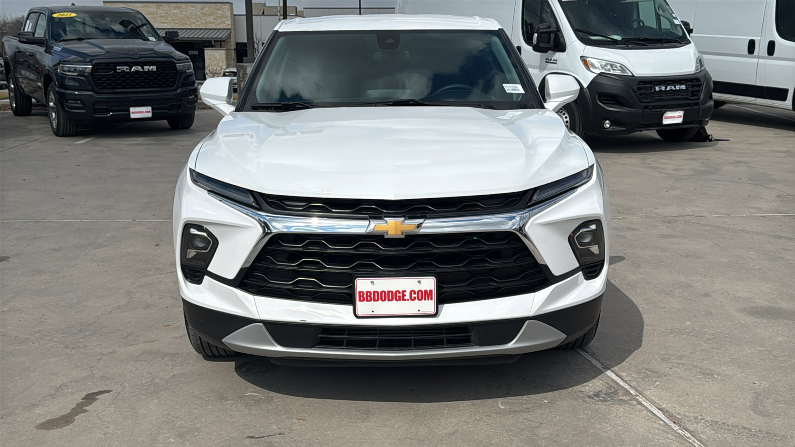 Used 2023 Chevrolet Blazer LT w/ Driver Confidence Package image 2