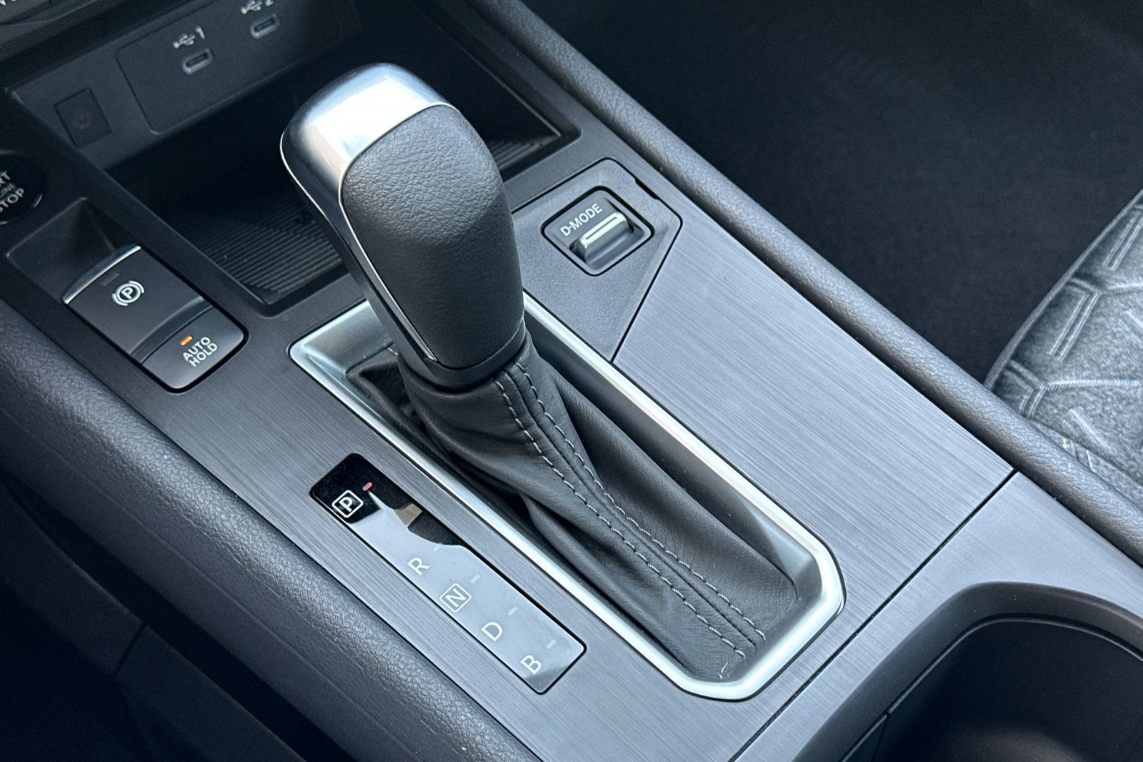 New 2026 Nissan Kicks SV FWD image 16