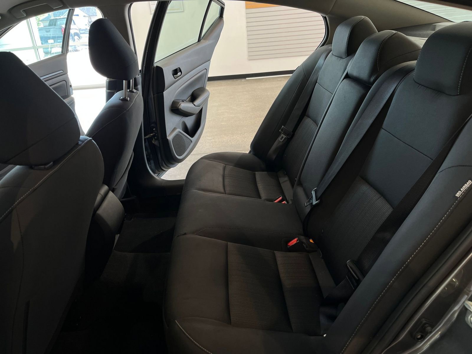 Used 2025 Nissan Altima 2.5 SV image 39