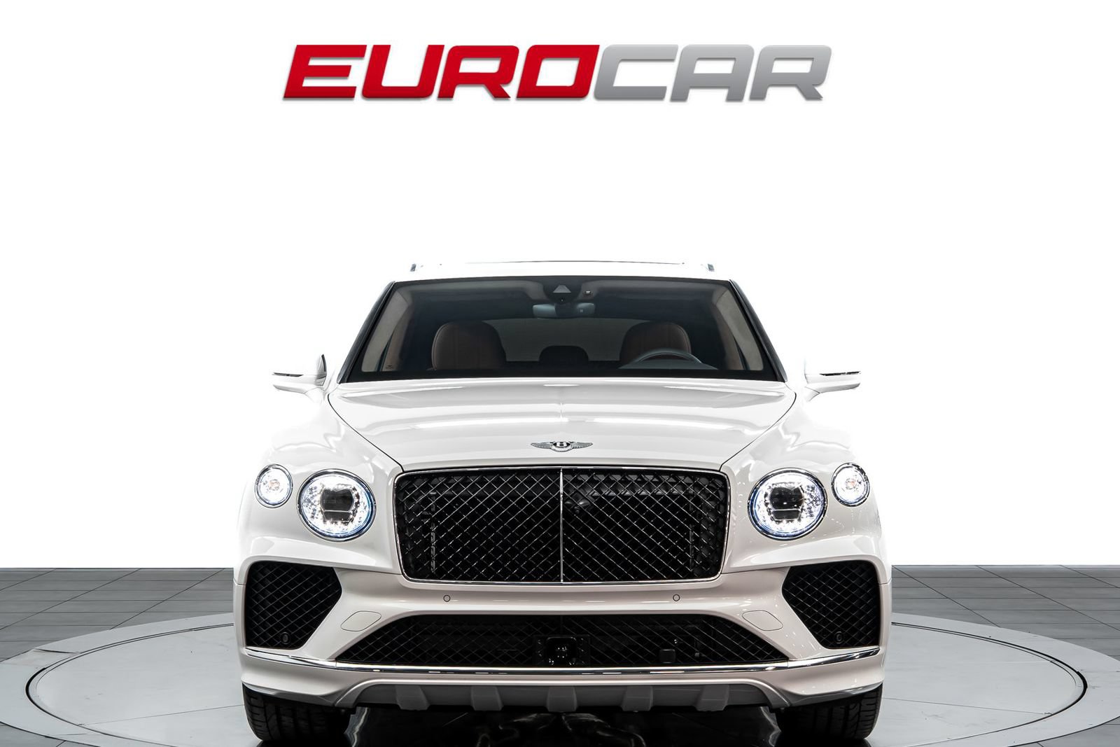 Used 2024 Bentley Bentayga AWD/4WD image 8