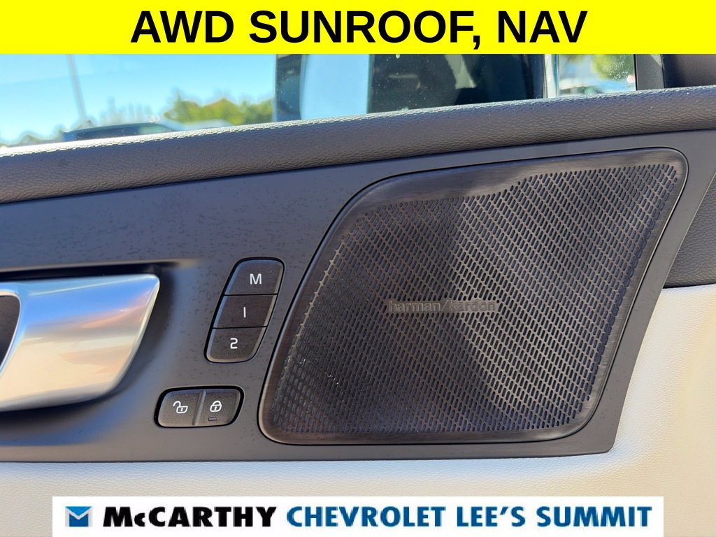 Used 2024 Volvo XC60 B5 Plus AWD/4WD image 45