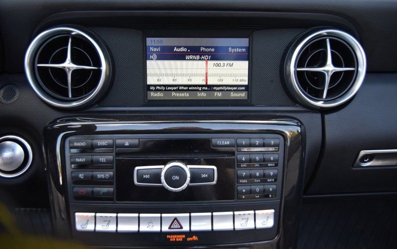 Used 2015 Mercedes-Benz SLK 250 w/ Premium Package image 20