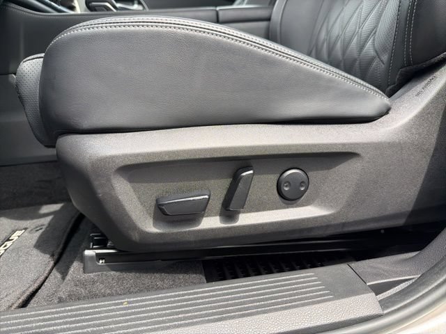 Used 2026 Nissan Rogue Platinum w/ Platinum Premium Package AWD/4WD image 10