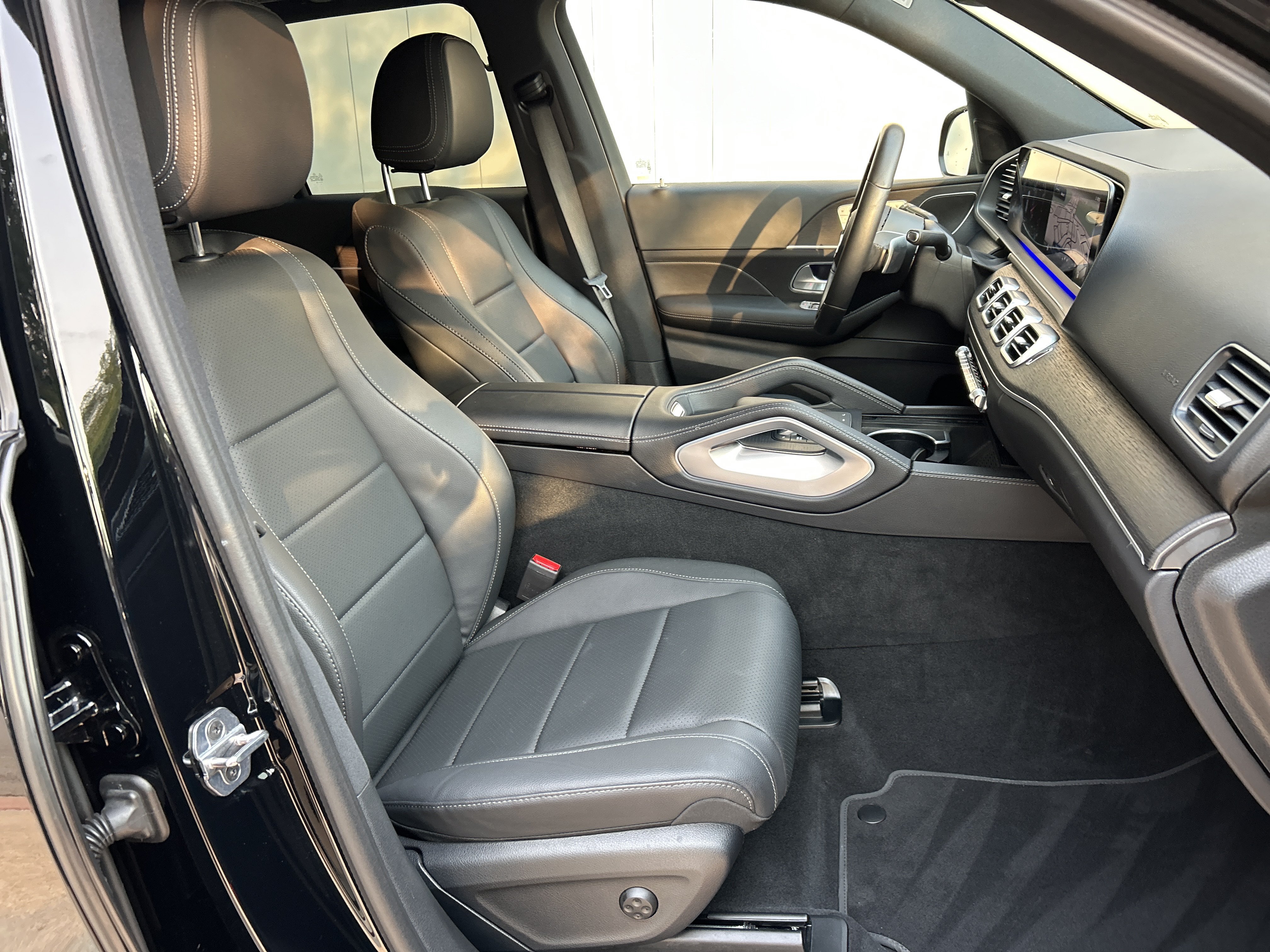 Certified 2025 Mercedes-Benz GLE 350 4MATIC image 50