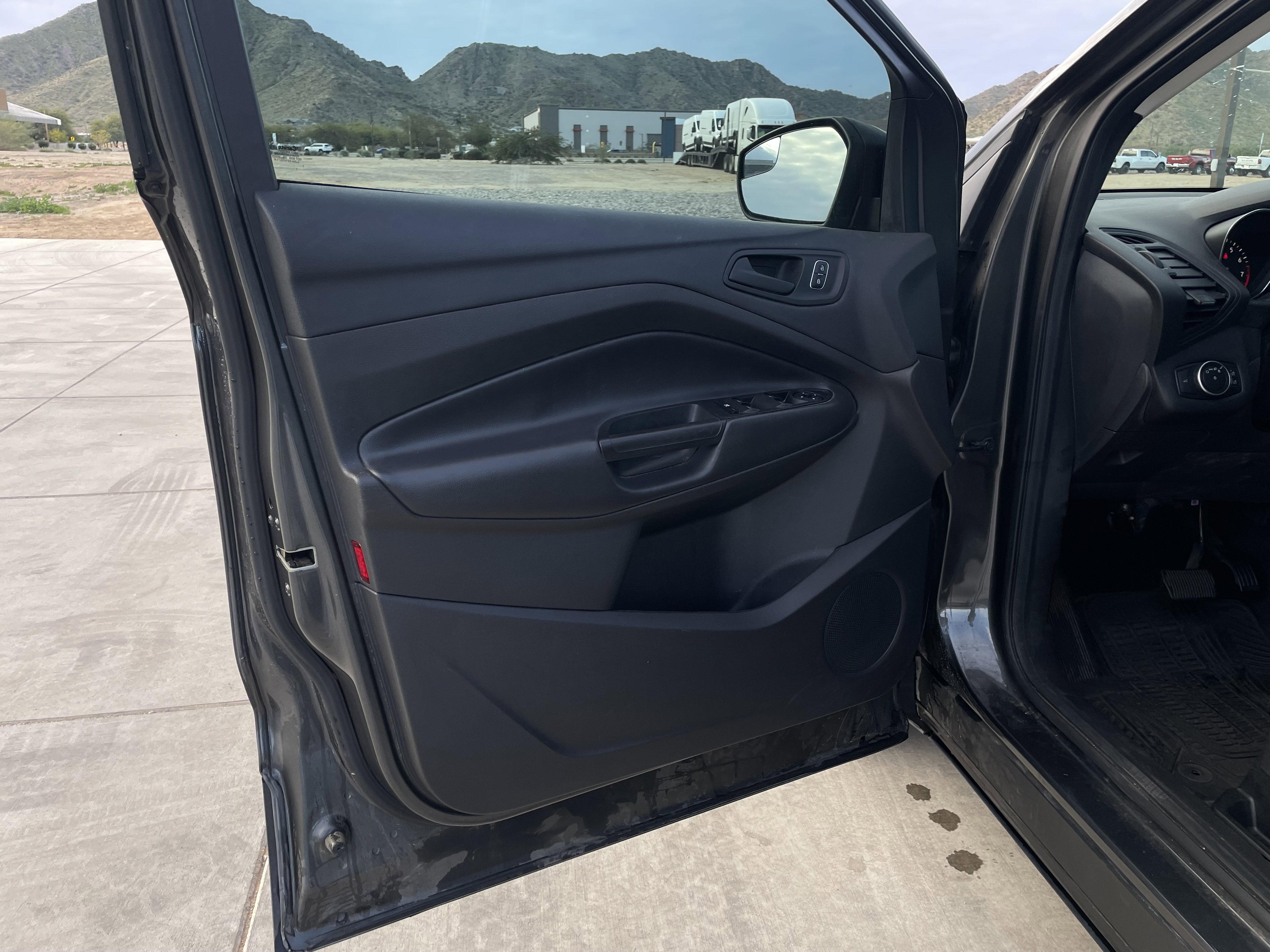 Used 2017 Ford Escape S image 13