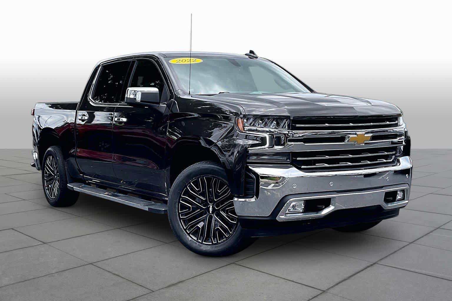 Used 2022 Chevrolet Silverado 1500 LTZ w/ LTZ Convenience Package II AWD/4WD image 3