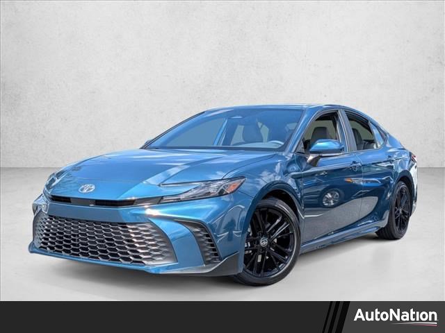 Used 2025 Toyota Camry SE FWD image 1
