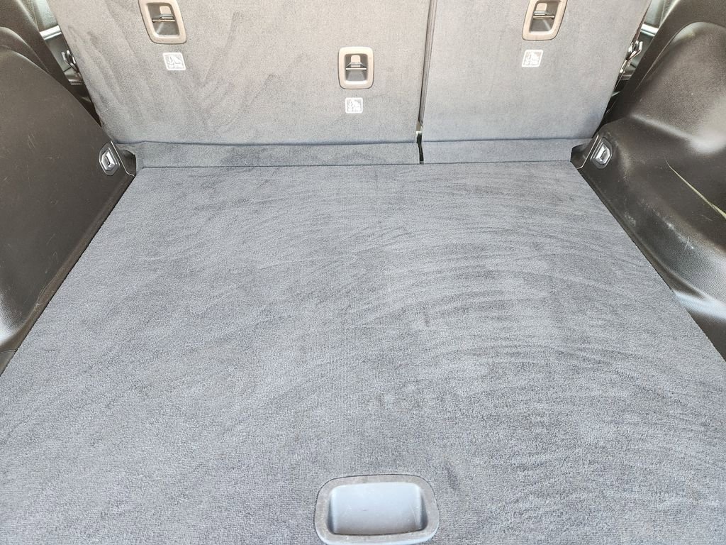 Used 2023 Jeep Grand Cherokee Limited w/ Black Appearance Package image 32