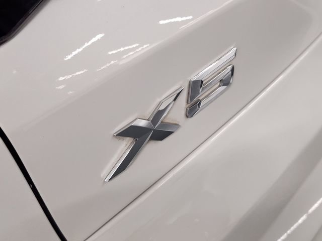 Used 2025 BMW X5 sDrive40i w/ M Sport Package image 13