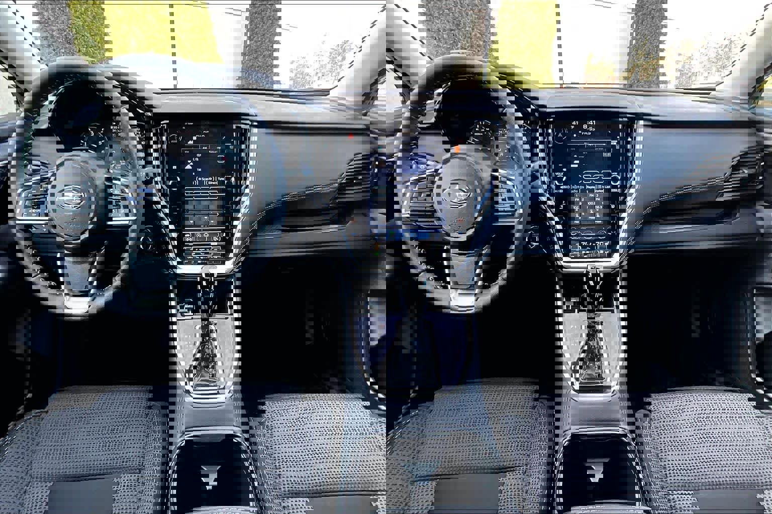 Used 2025 Subaru Outback Premium image 16