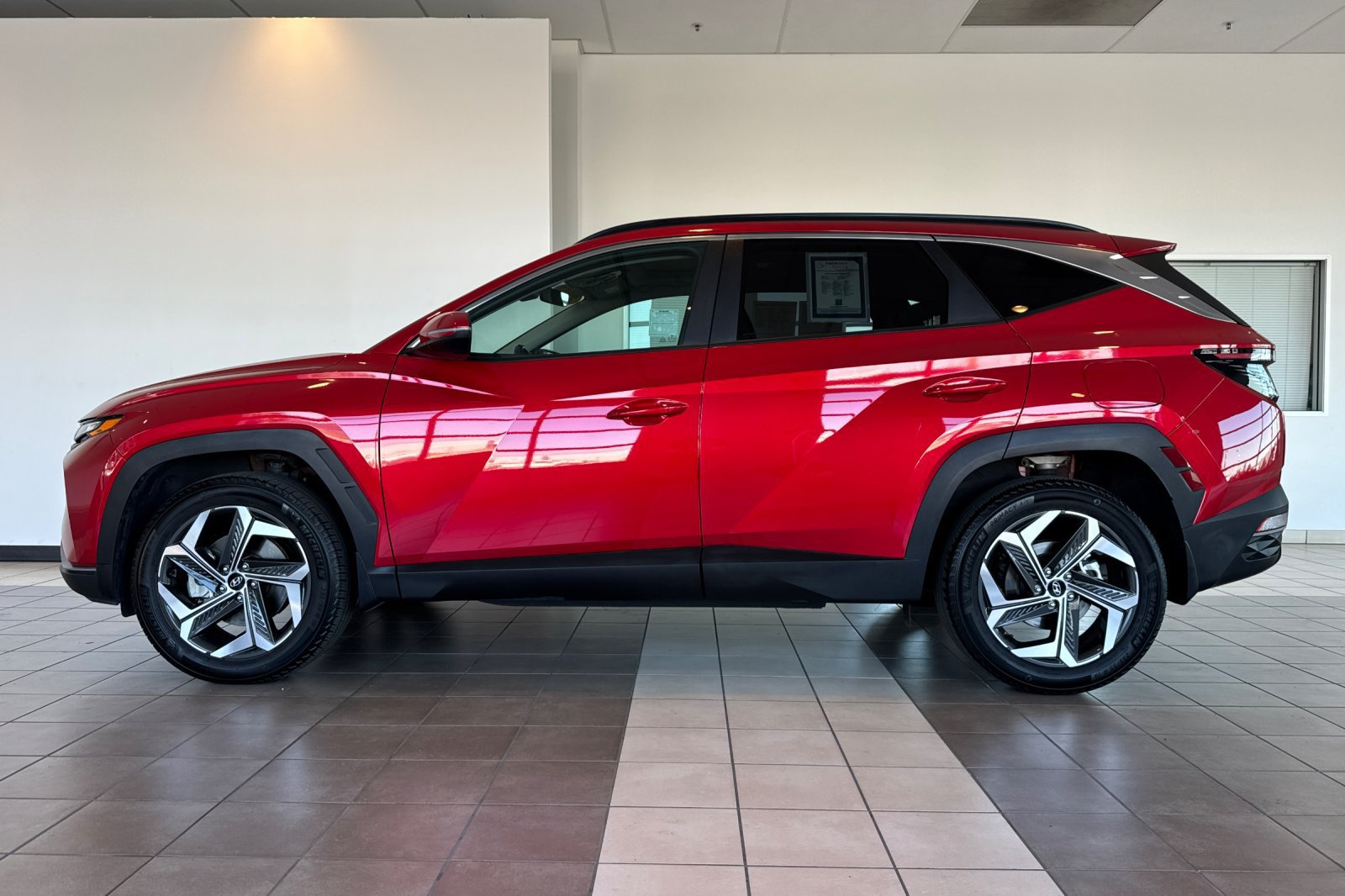 Used 2023 Hyundai Tucson SEL w/ Convenience Package AWD/4WD image 7
