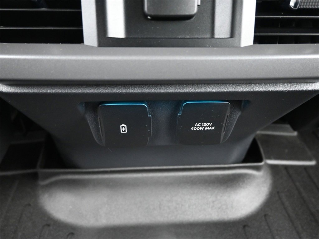 Used 2023 Ford F150 Lariat w/ Max Trailer Tow Package image 14