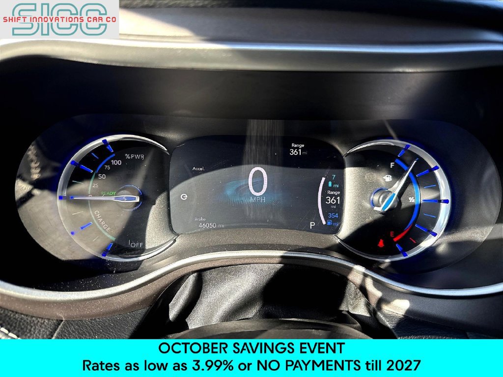 Used 2024 Chrysler Pacifica Limited FWD image 15
