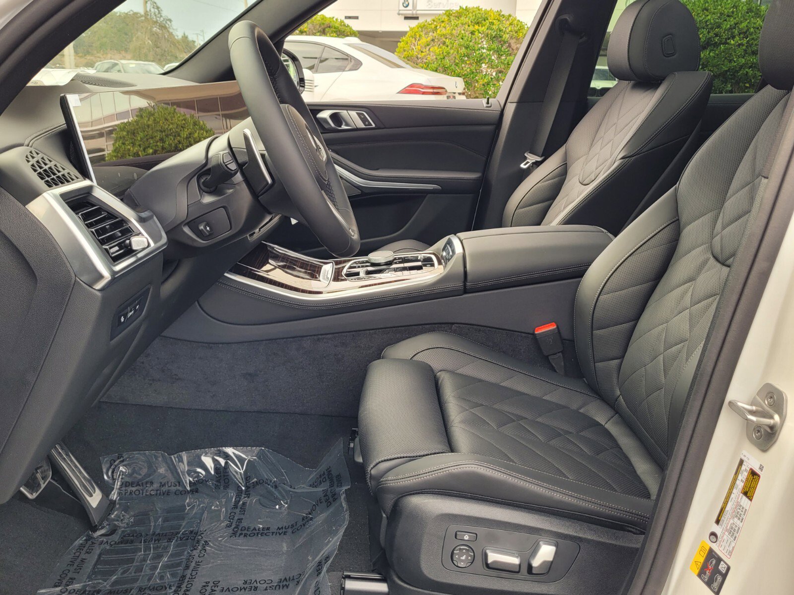 New 2026 BMW X5 xDrive50e w/ M Sport Package image 10