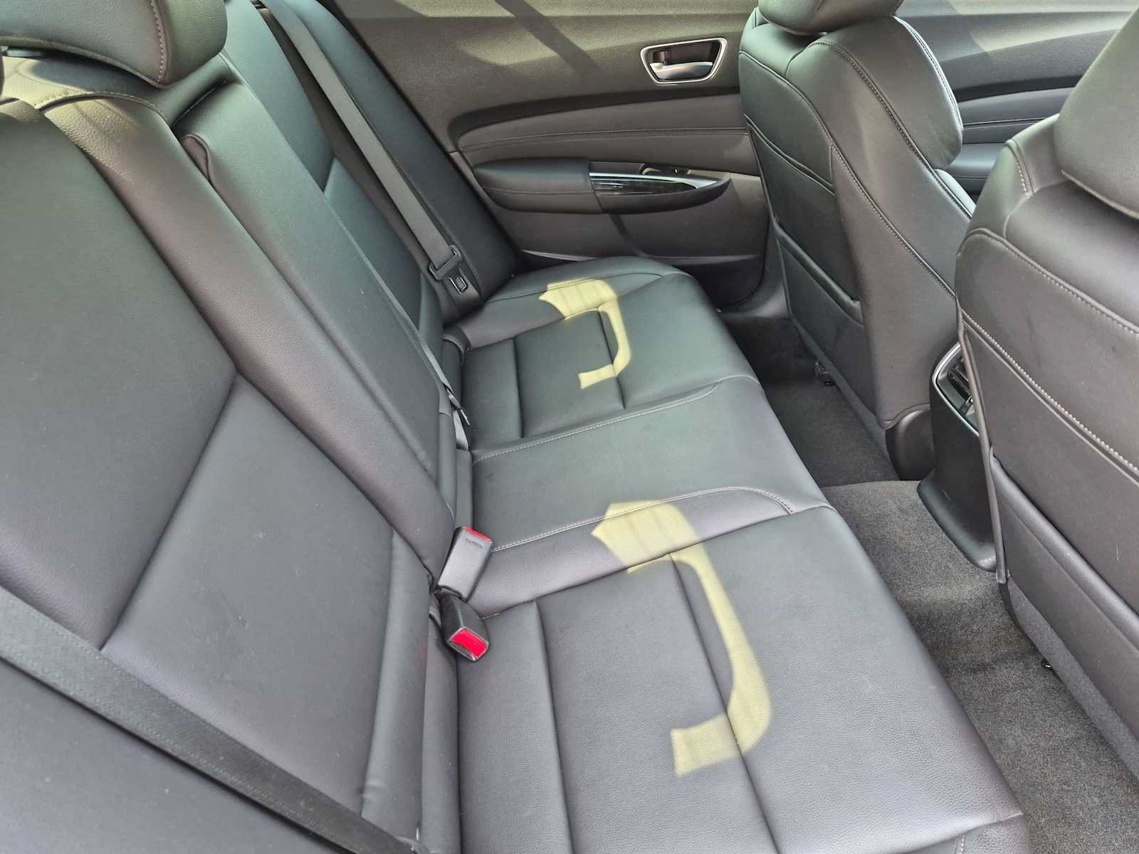Used 2018 Acura TLX FWD image 20