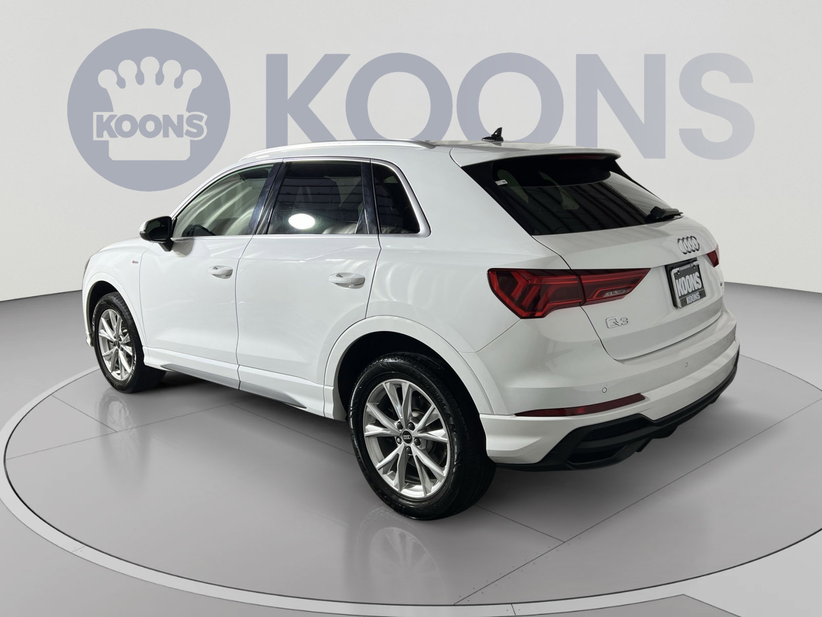 Used 2023 Audi Q3 2.0T Premium AWD/4WD image 4