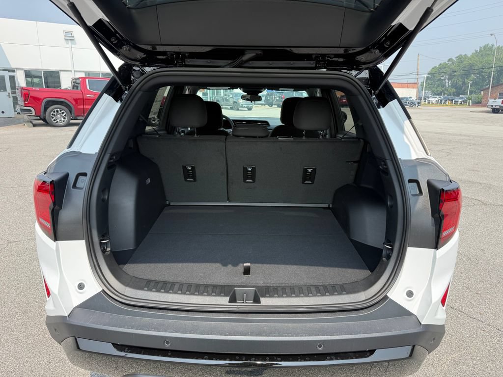 New 2027 GMC Terrain Elevation w/ Black Edition FWD image 23