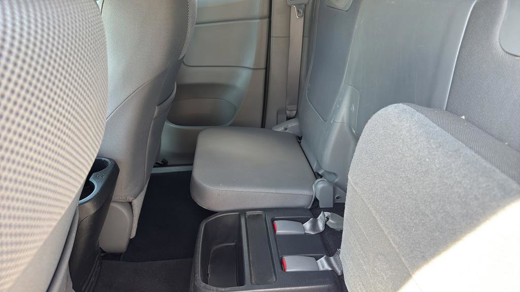 Used 2012 Toyota Tacoma 4x4 Access Cab V6 w/ TRD Sport Pkg image 14