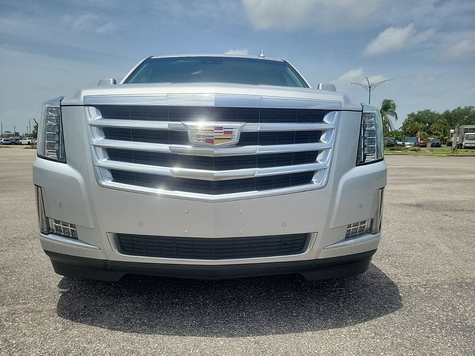 Certified 2020 Cadillac Escalade Luxury RWD image 5