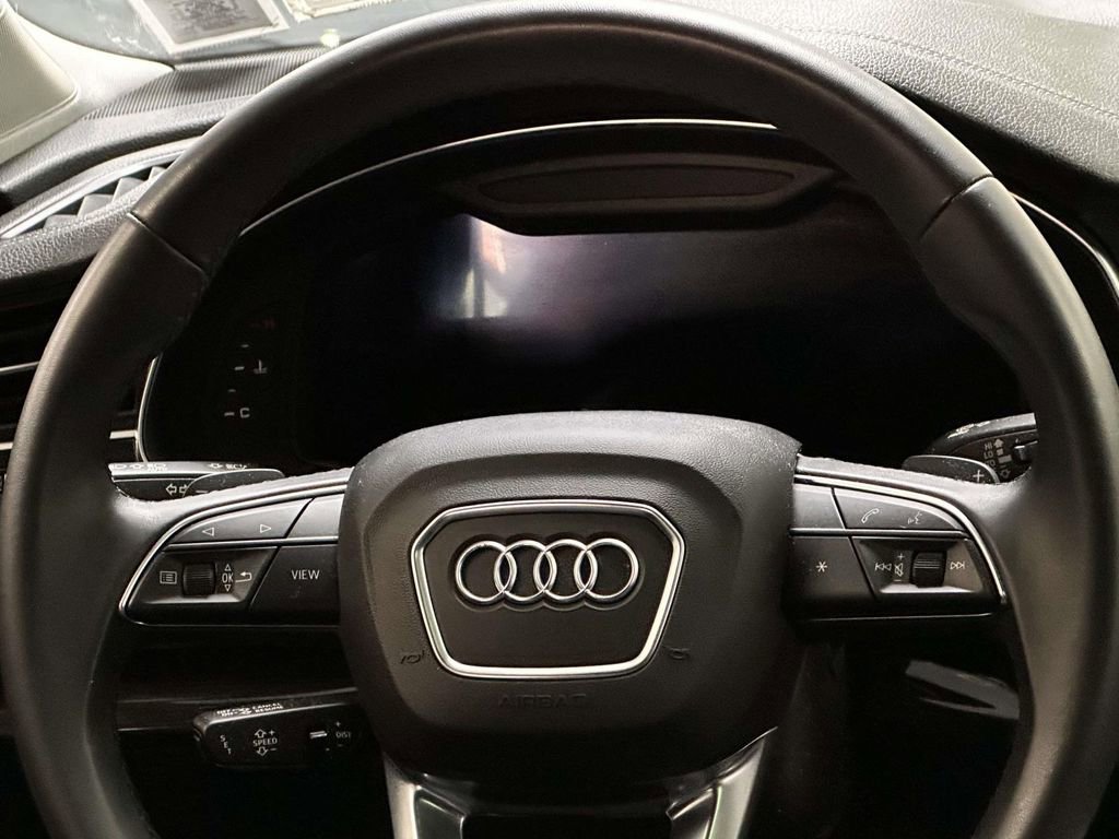Used 2023 Audi Q7 3.0T Premium Plus image 21