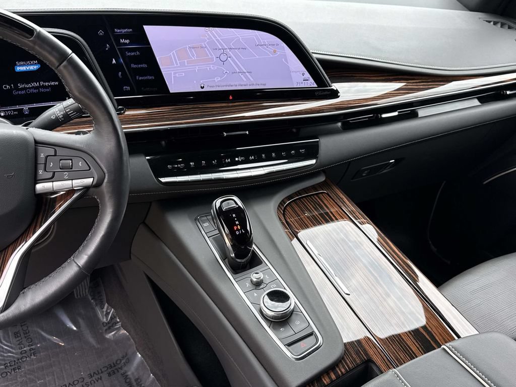 Used 2024 Cadillac Escalade ESV Premium Luxury w/ LPO, Floor Liner Package AWD/4WD image 9