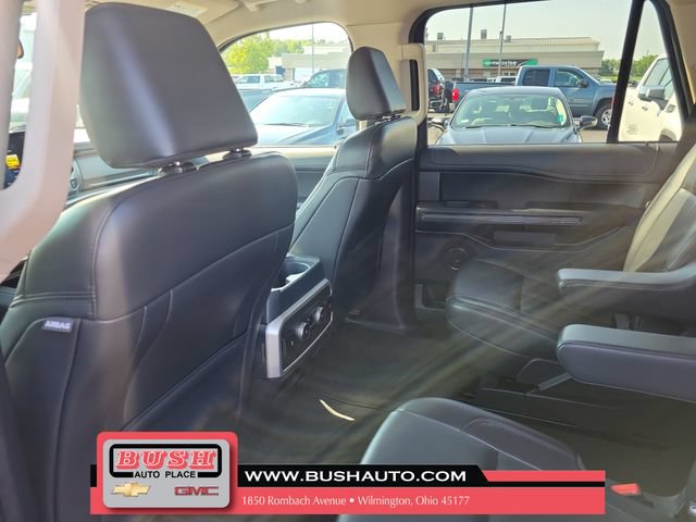 Used 2024 Ford Expedition XLT AWD/4WD image 16