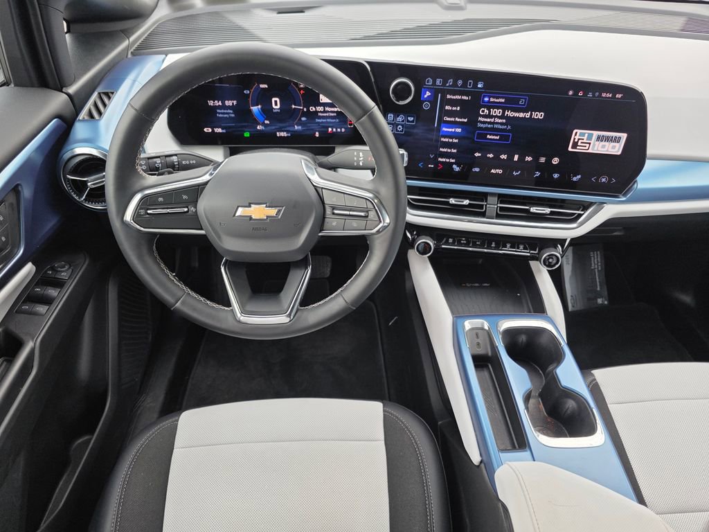 Certified 2025 Chevrolet Equinox EV LT image 26